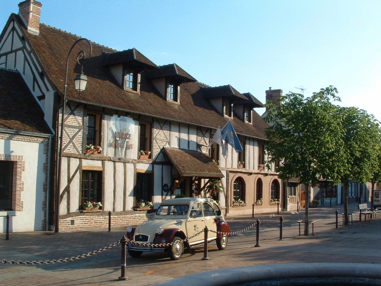 Auberge Du Cheval Blanc - Teritoria Selles-Saint-Denis 외부 사진