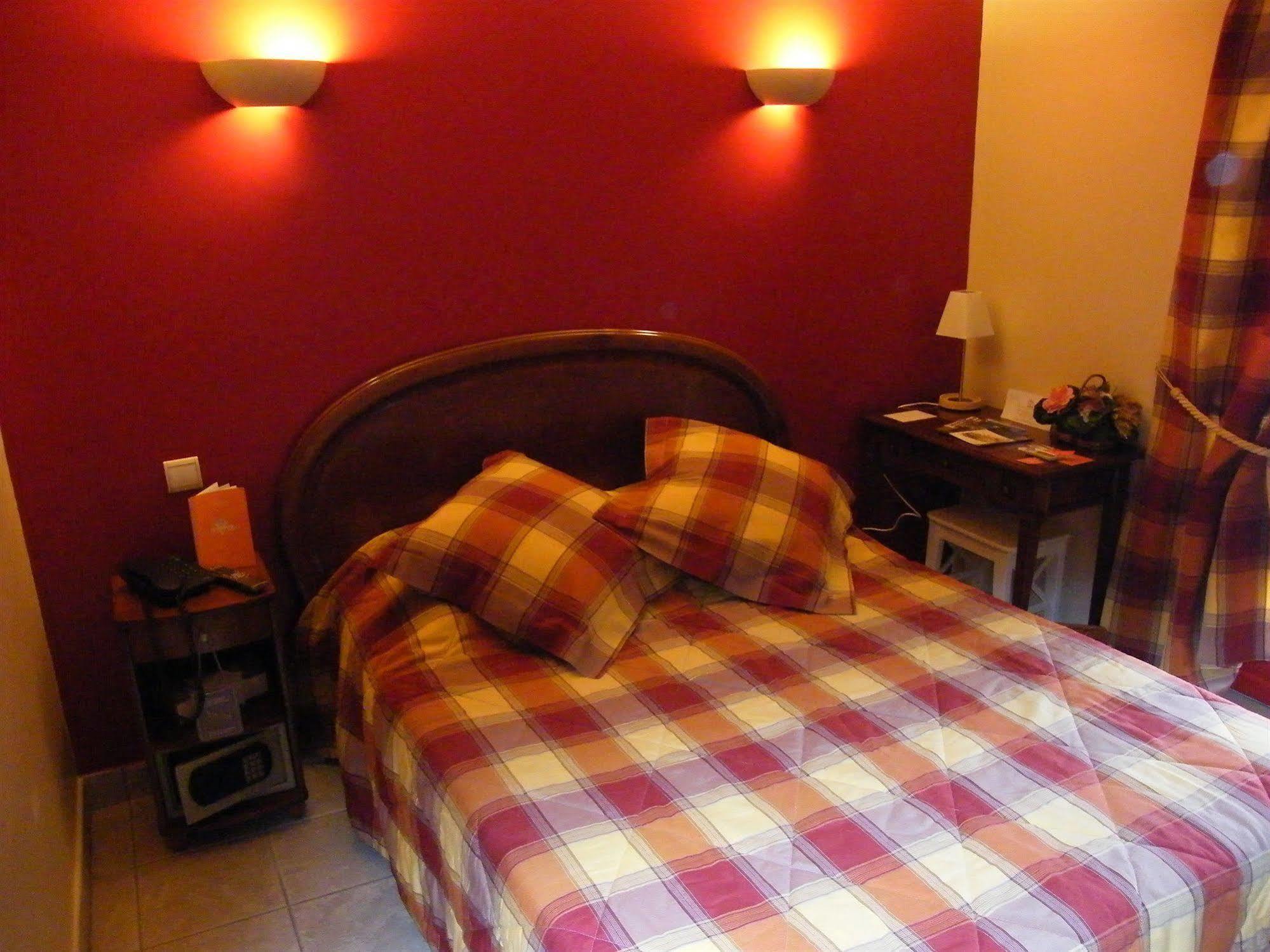 Auberge Du Cheval Blanc - Teritoria Selles-Saint-Denis 외부 사진